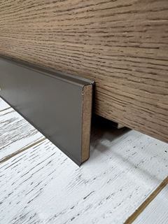 Плинтус Cubu 80*11*2500 Шампань