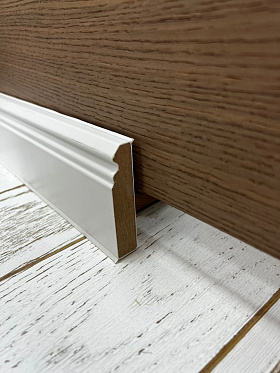 Плинтус Cubu Гамбург 80*16*2500 Белый